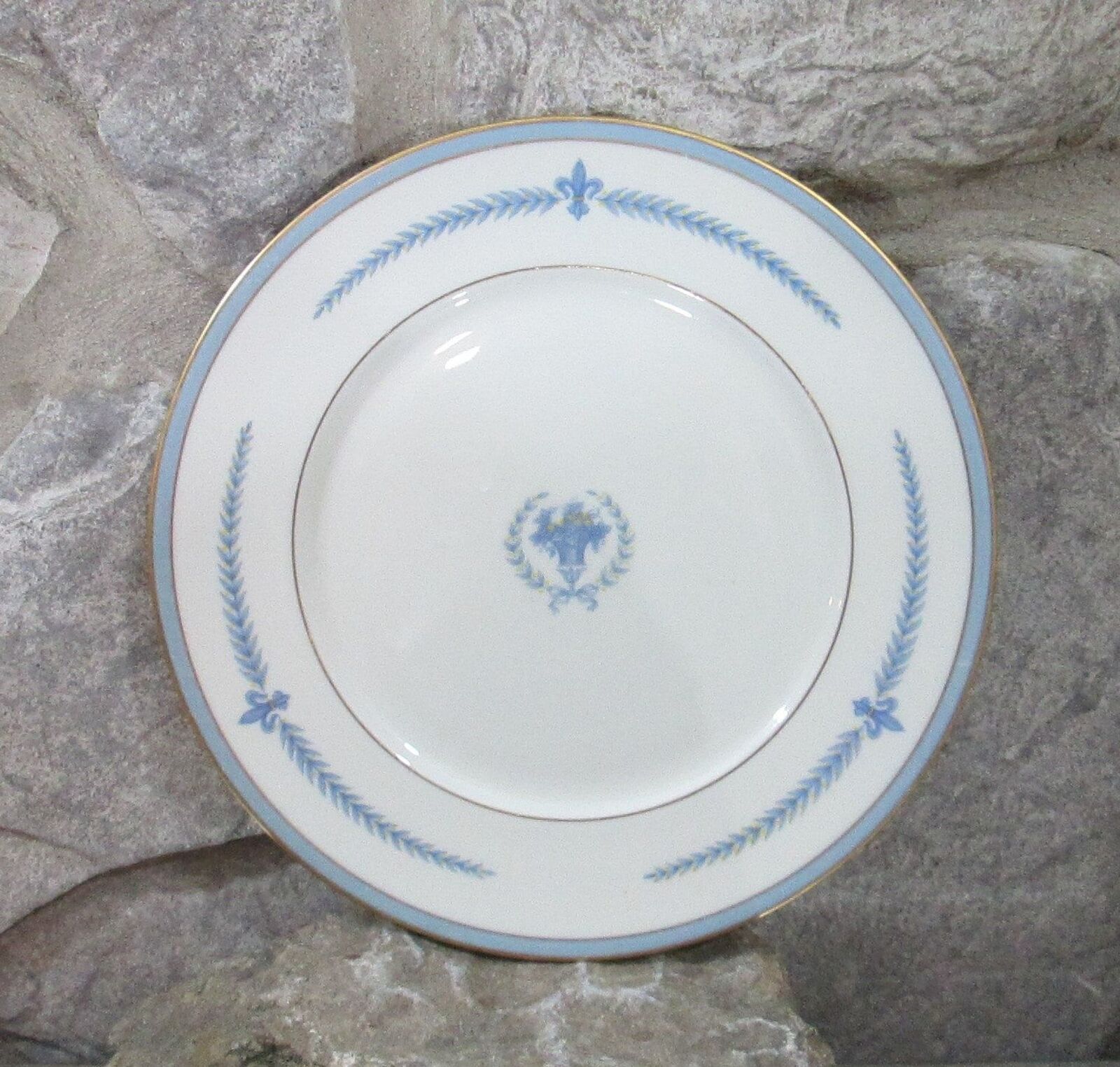 Vintage Lamberton Puritan Pattern Dinner Plate