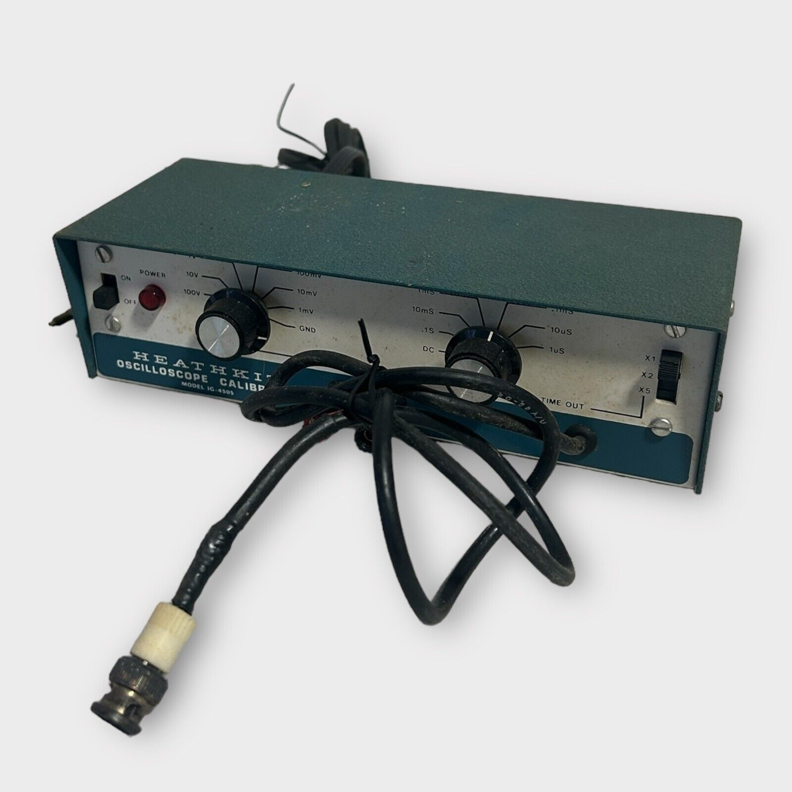 Vintage Heathkit IG-4505 Oscilloscope Calibrator - Powers On