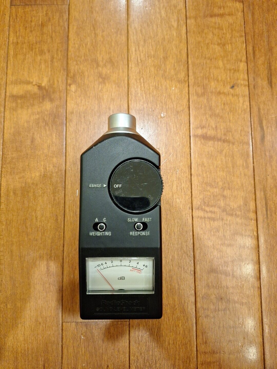 Radio Shack  Sound Level Meter 33-2050 Audio Electronic Equipment Vintage 