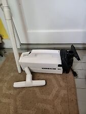 Oreck XL Compact Canister Vacuum Cleaner (BB870-AW) + Hose Attachment [TESTED] picture