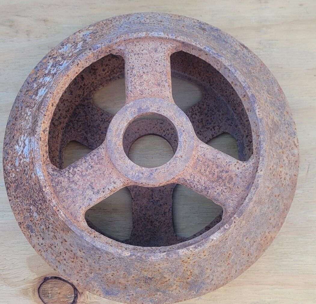 Vintage 11.5 inch Cast Iron CULTIPACKER WHEEL Oliver 