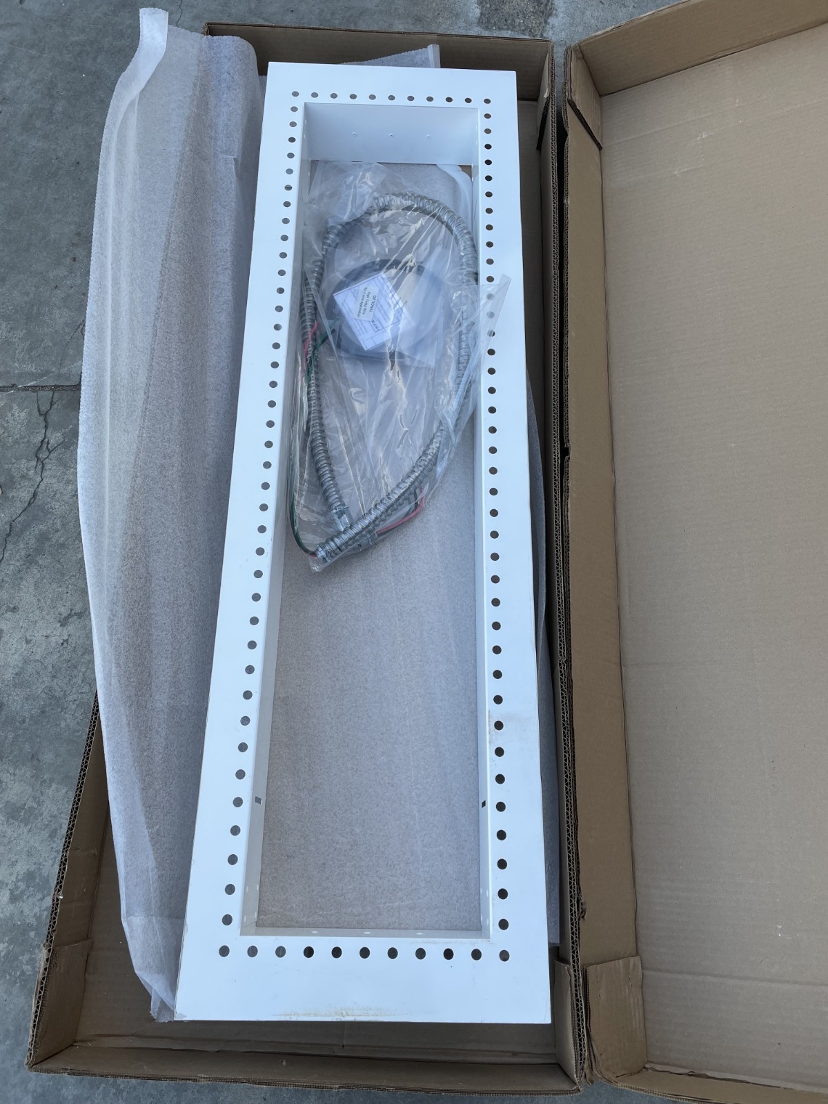 INFRATECH - 18-2300WH W-39 FLUSH MOUNT FRAME SS  (CUSTOM CUT)