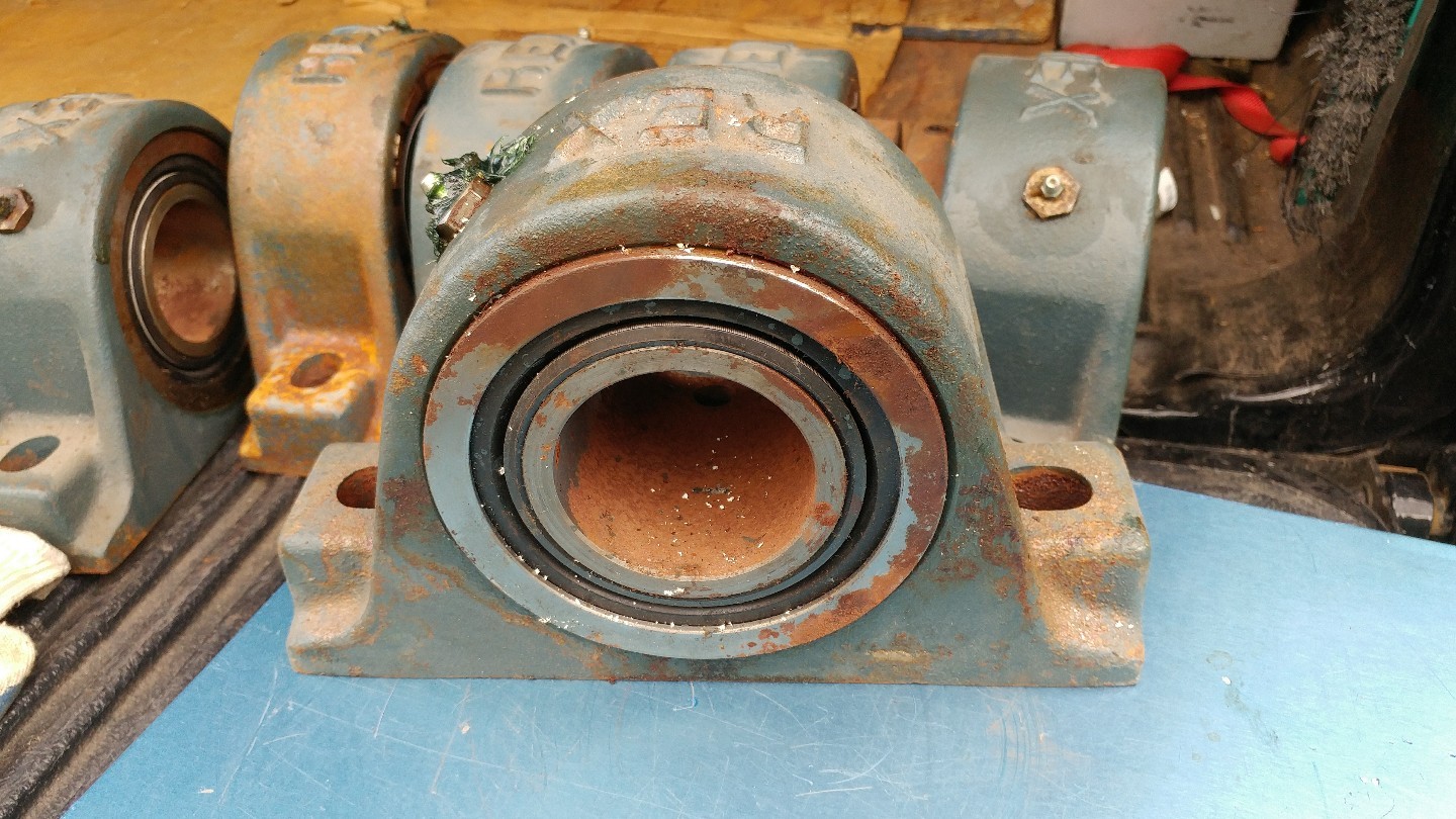 REXNORD, ALIGNING ROLLER BEARING, MAS 2212, FREE LOCAL PICK UP, NOS, SURPLUS