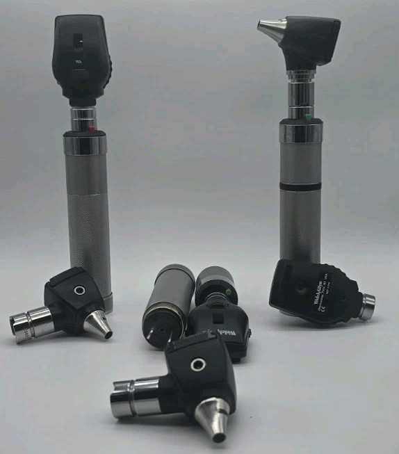 Welch Allyn 71000A 3.5V Direct Plug-In Rechargeable Handle Comp. Set New Battery