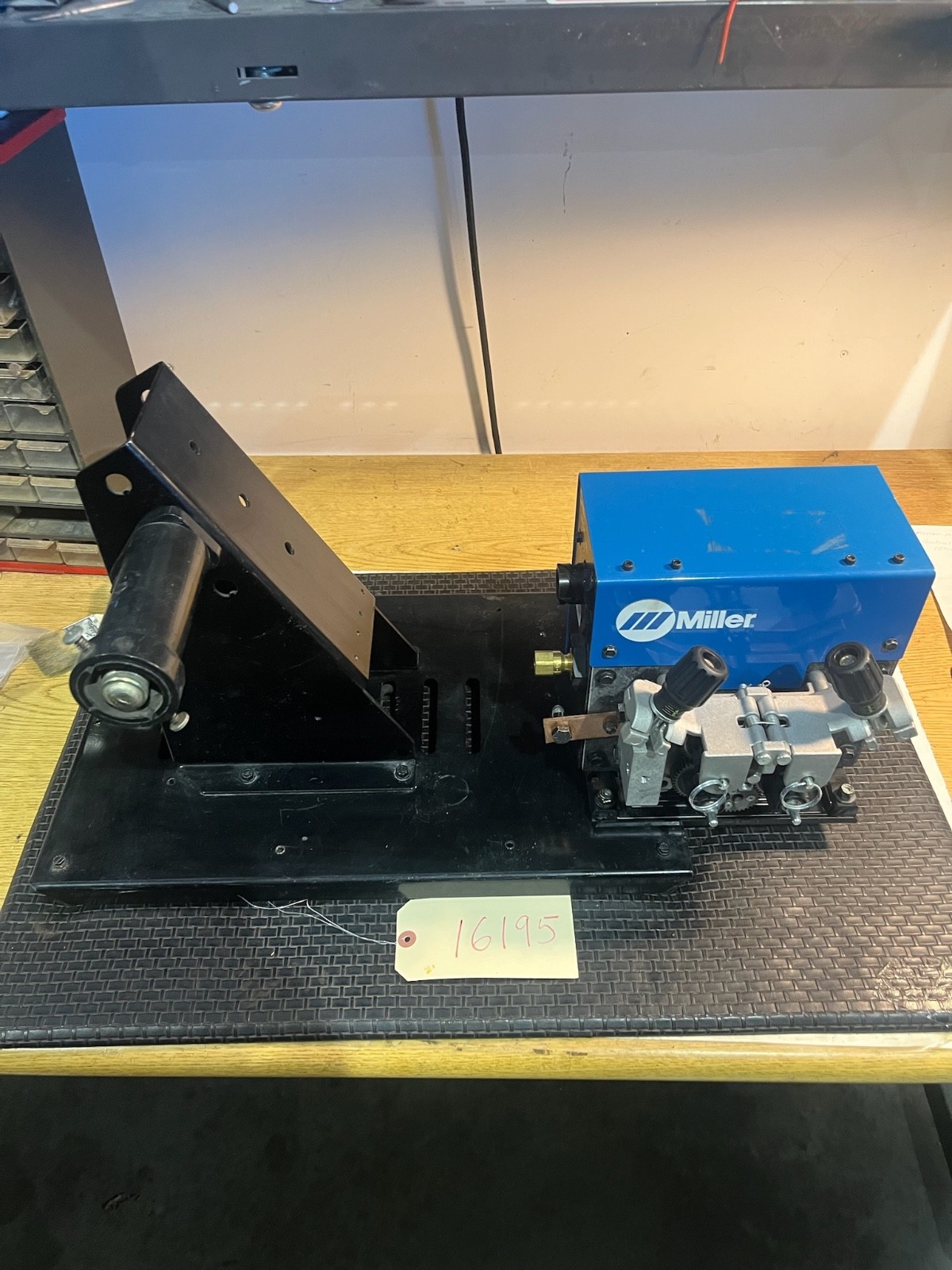 Miller Auto Continuum Drive 301207 Left Single Spool