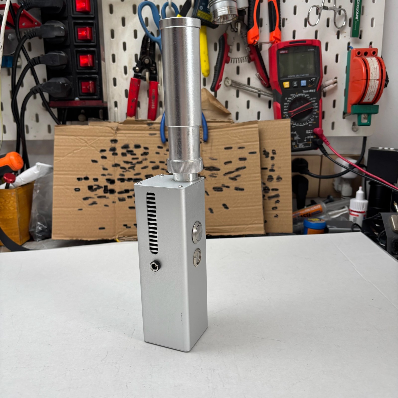 130W 915nm Industrial Infrared Laser Module High-Power Light Source for Research