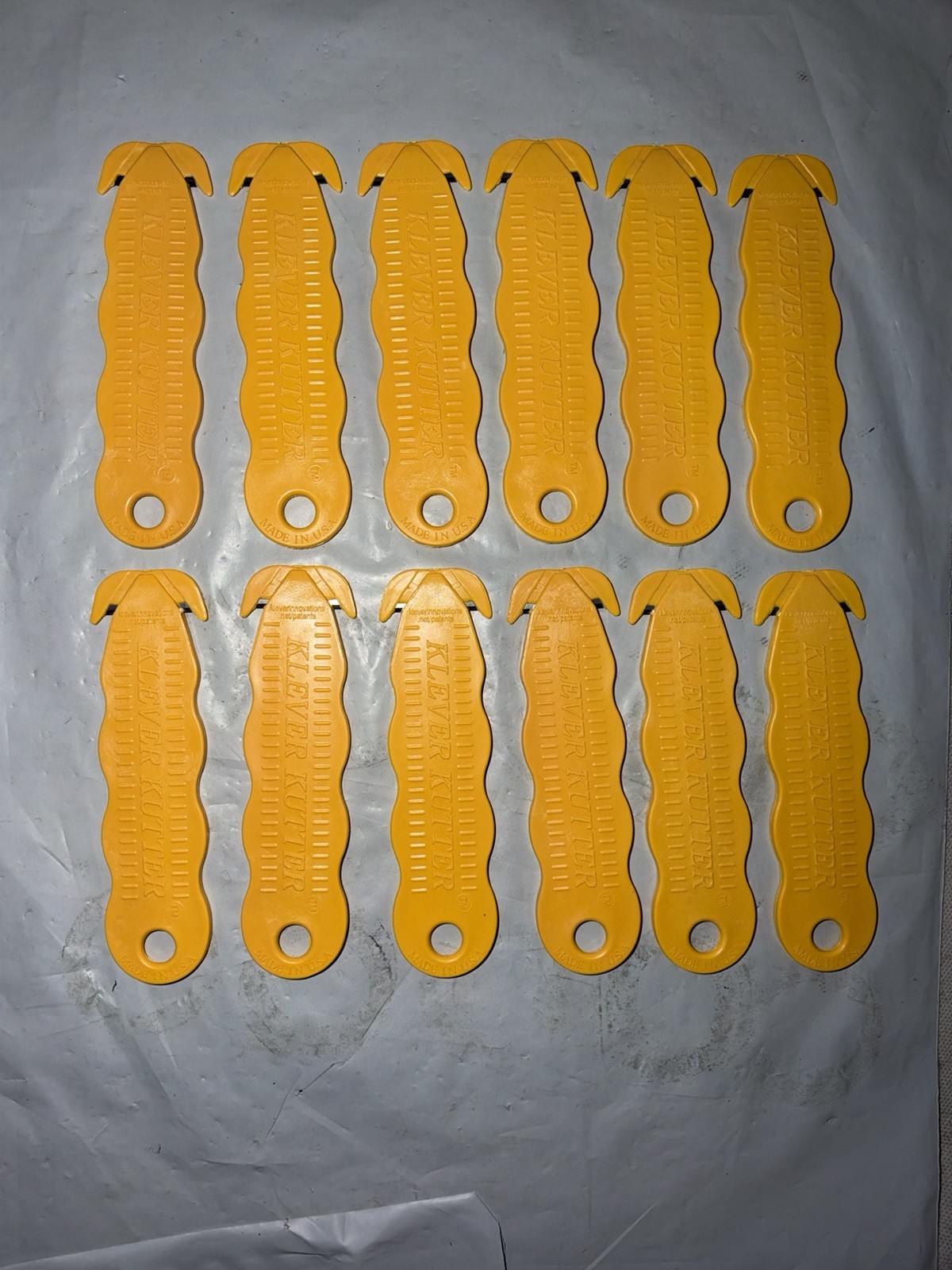 Qty 12 Klever Kutter Yellow KCJ-1Y Safety Box Cutters, USA