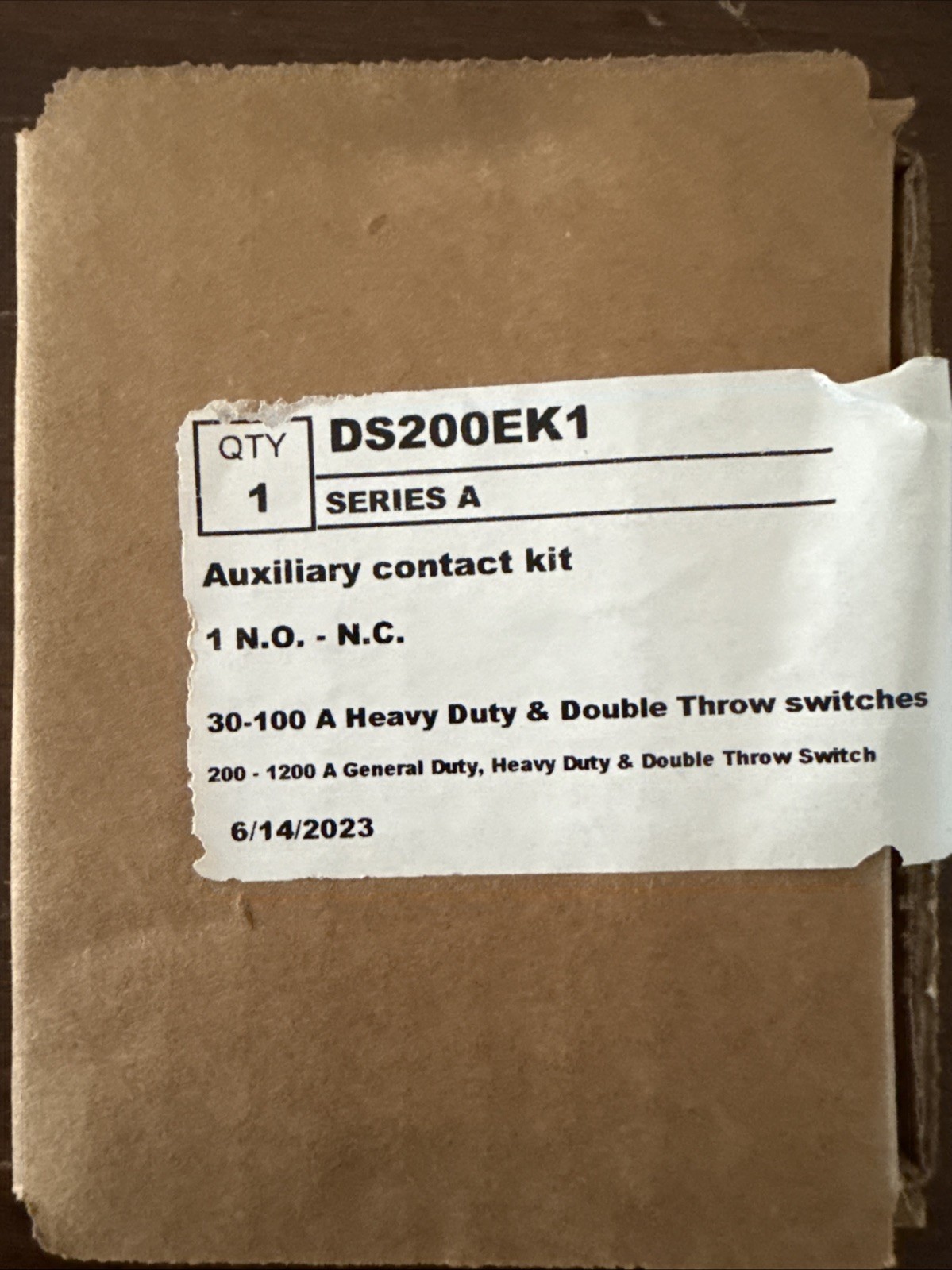 Eaton Auxiliary contact kit.1 N.O/N.C. Heavy Duty Double Throw switches. 100A