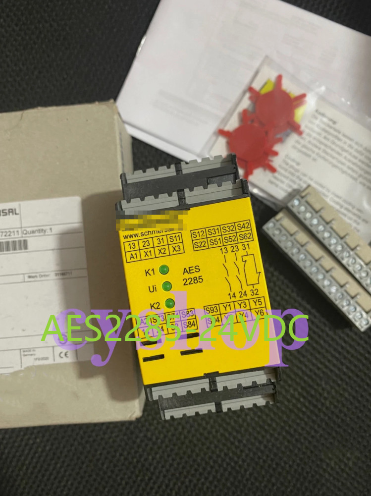 1pc New For AES2285-24VDC Safety Controller amk