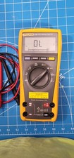 Fluke 175 TRUE RMS Multimeter  w/ Leads, tested works perfect picture
