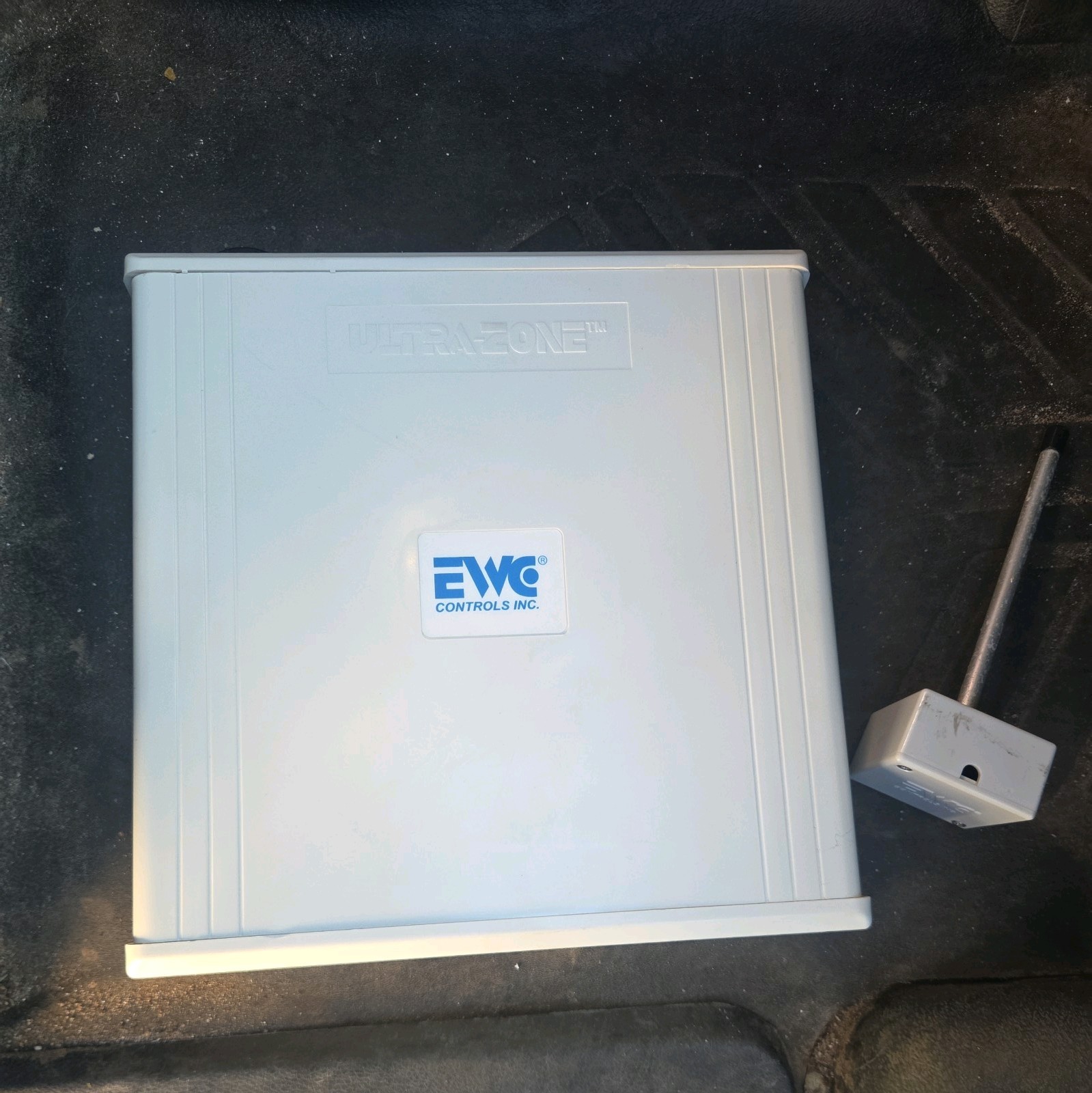 EWC Controls Inc Ultra-Zone Extension Panel NCM300 Ver 1.2