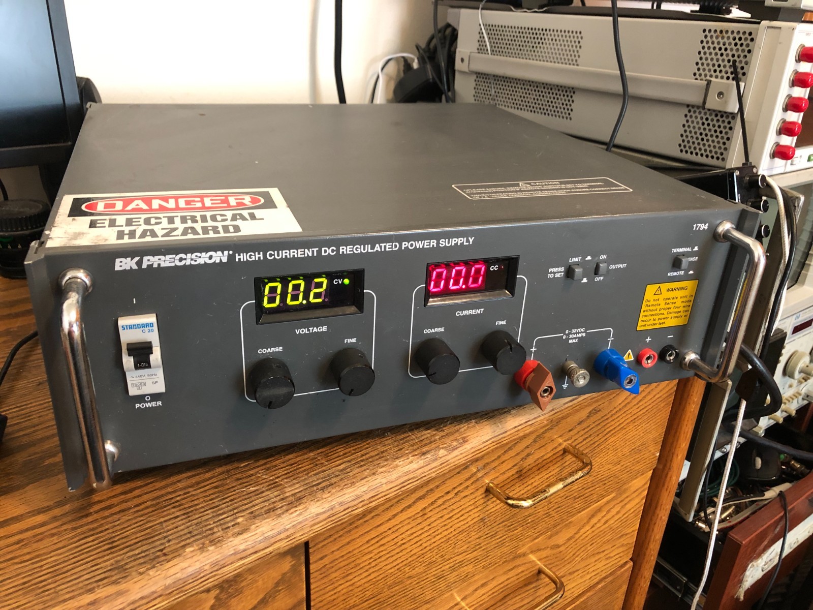 B&K Precision 1794 linear regulated DC bench/rack power supply, Used. Adjustable