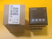 Watlow Digital Temperature Controller 93 Series Model 93AA-1CA0-00RG NEW picture