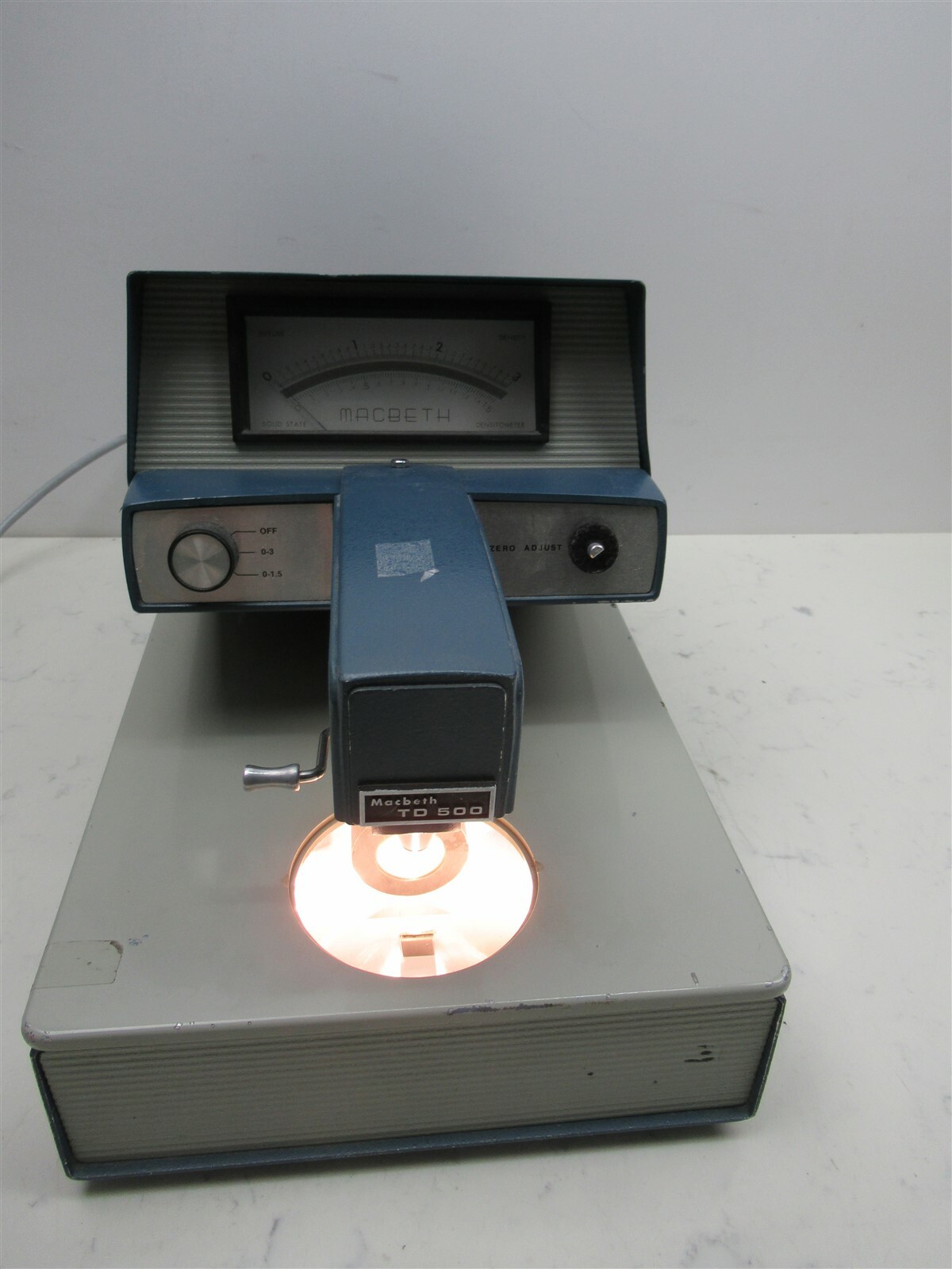 Kollmorgen Macbeth TD-500 Densitometer Solid State with Analog Panel Display