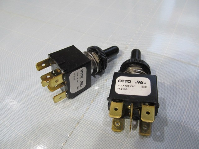 Qty 1) T7-211E1 Otto Water Resistant  Momentary Toggle Switch Snowplow FAST SHIP