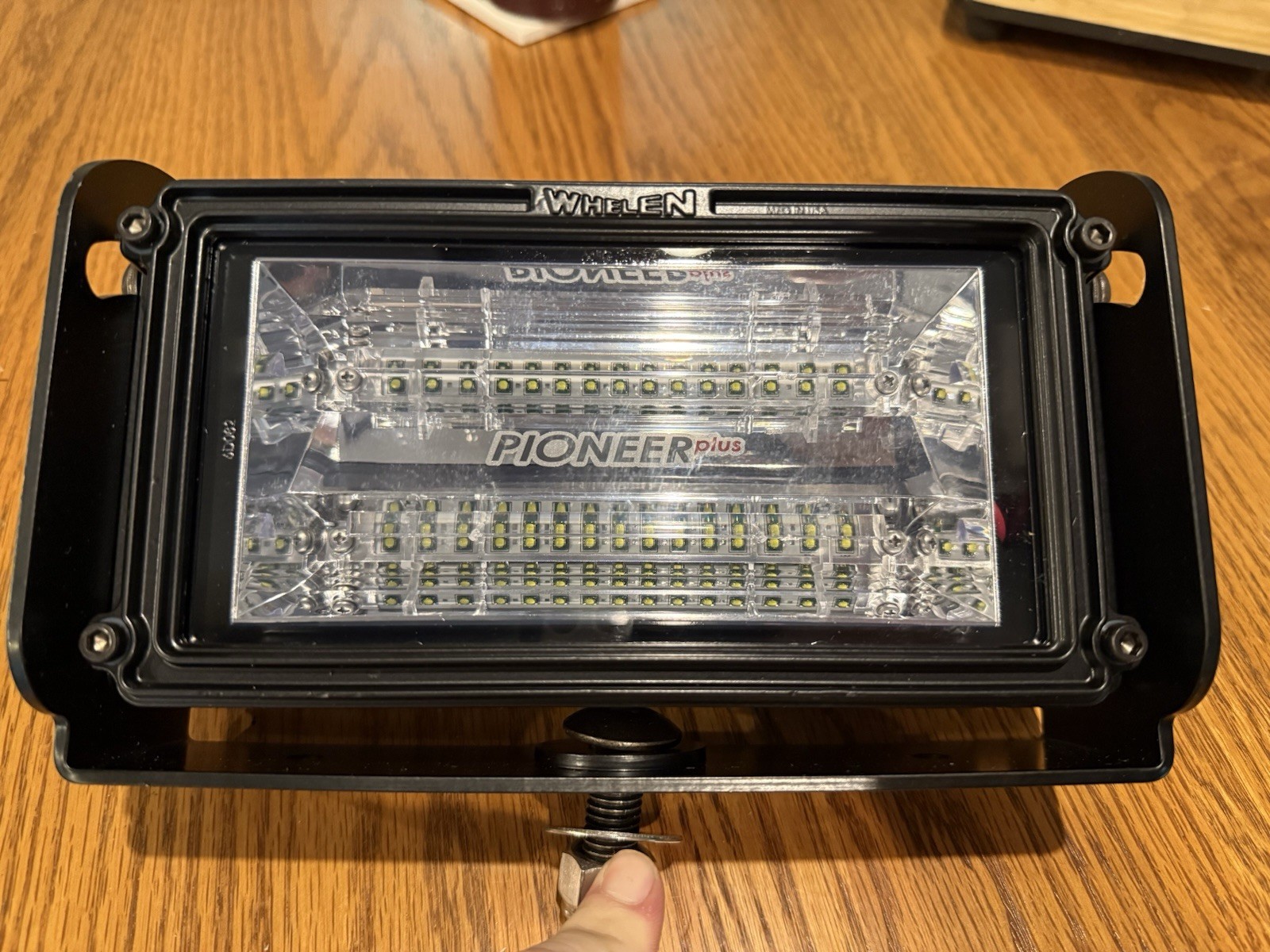 Whelen Pioneer 24V 