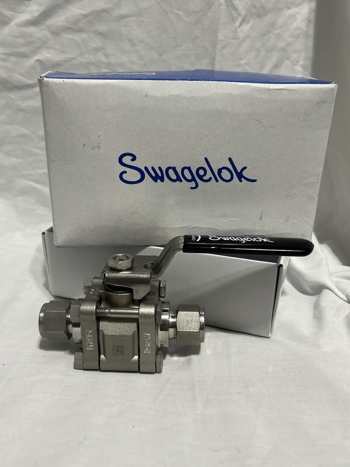 Swagelok SS-63TS8 Stainless Steel Ball Valve, 1/2\ Swagelok SS-63TS8 Stainless Steel Ball Valve, 1/2\