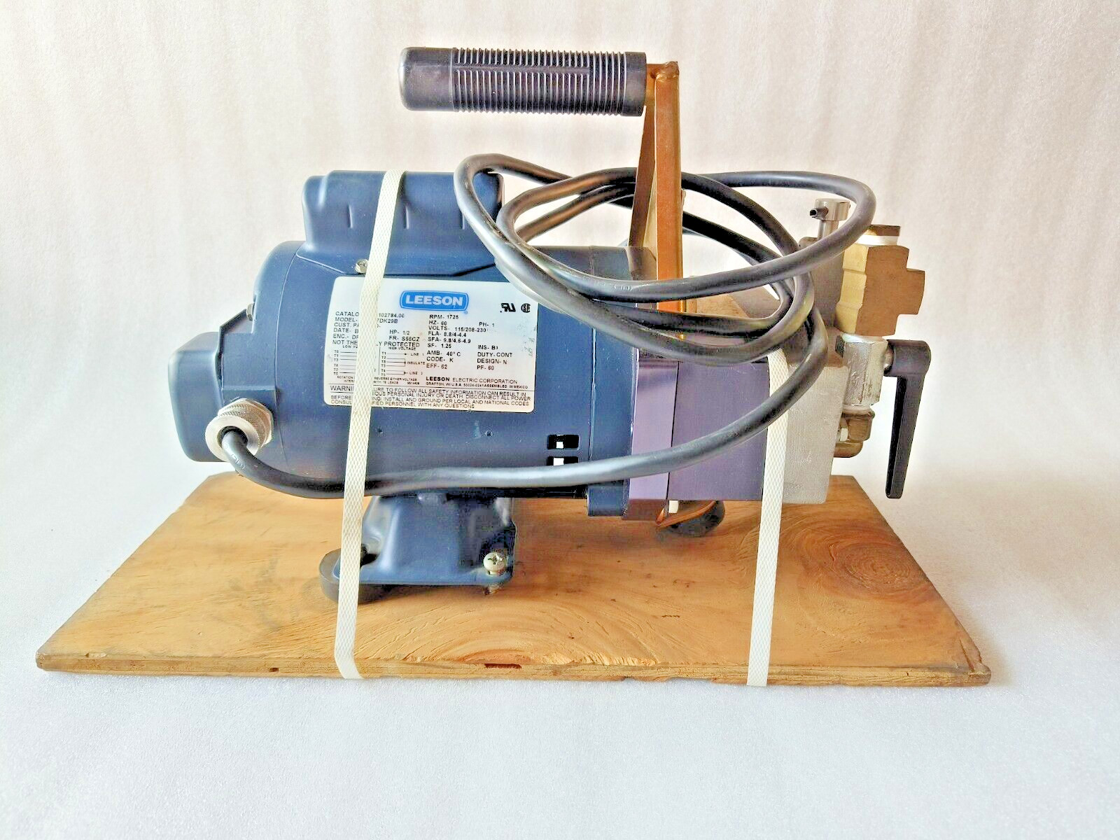 NEW- WHEELER REX HYDRO STATIC TEST PUMP 39300 - P.S.I. 300 - G.P.M. 4 MODEL39300 NEW- WHEELER REX HYDRO STATIC TEST PUMP 39300 - P.S.I. 300 - G.P.M. 4 MODEL39300