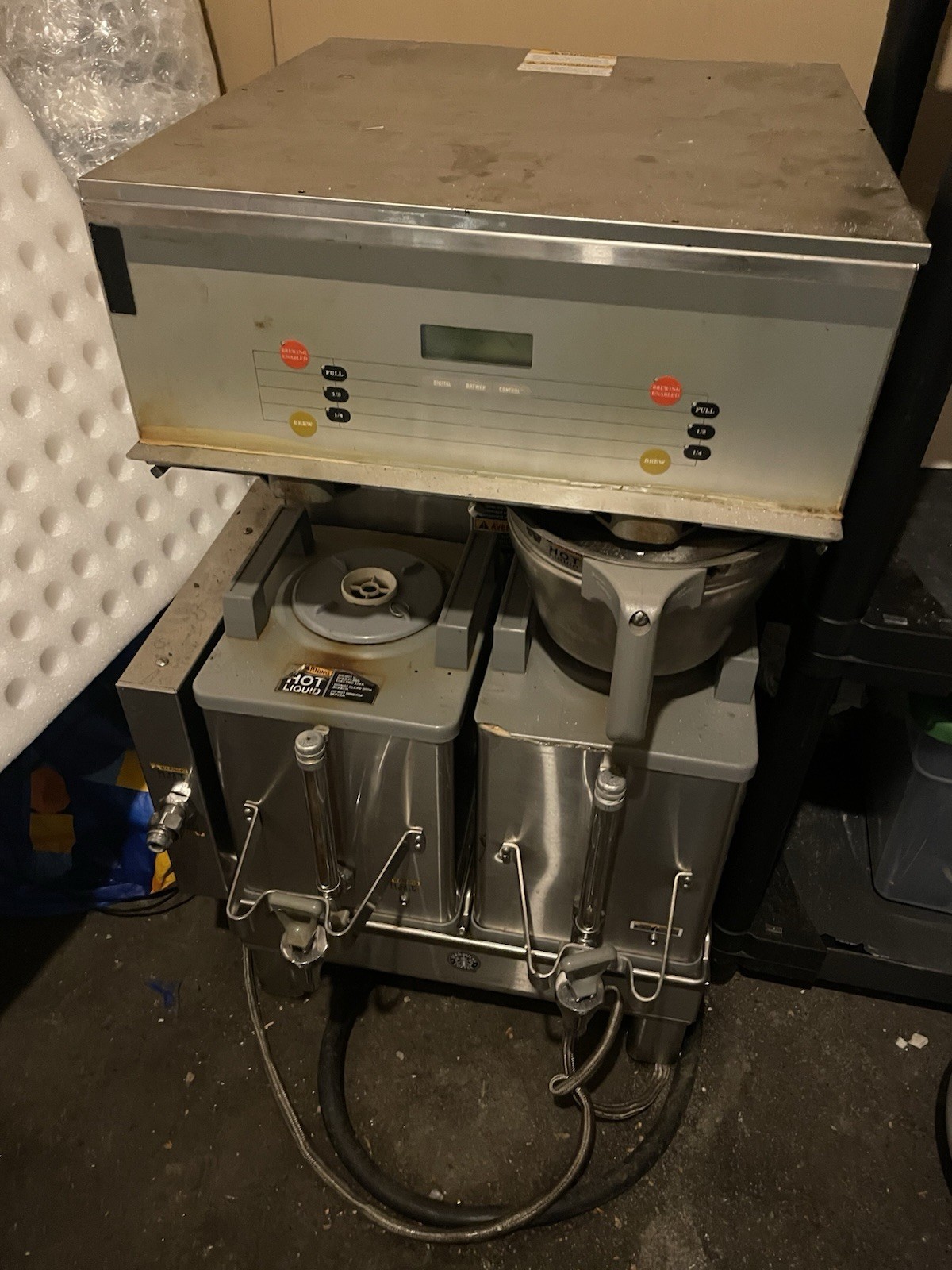Bunn DUAL SH DBC Coffee Brewer w/ Soft Heat Serving Stand Untested *AS IS*