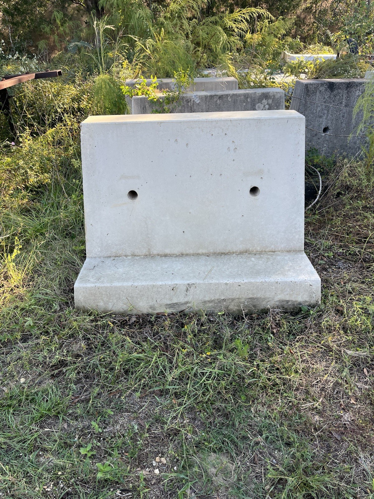 Concrete Tank Foundation / Concrete Barriers Concrete Tank Foundation / Concrete Barriers