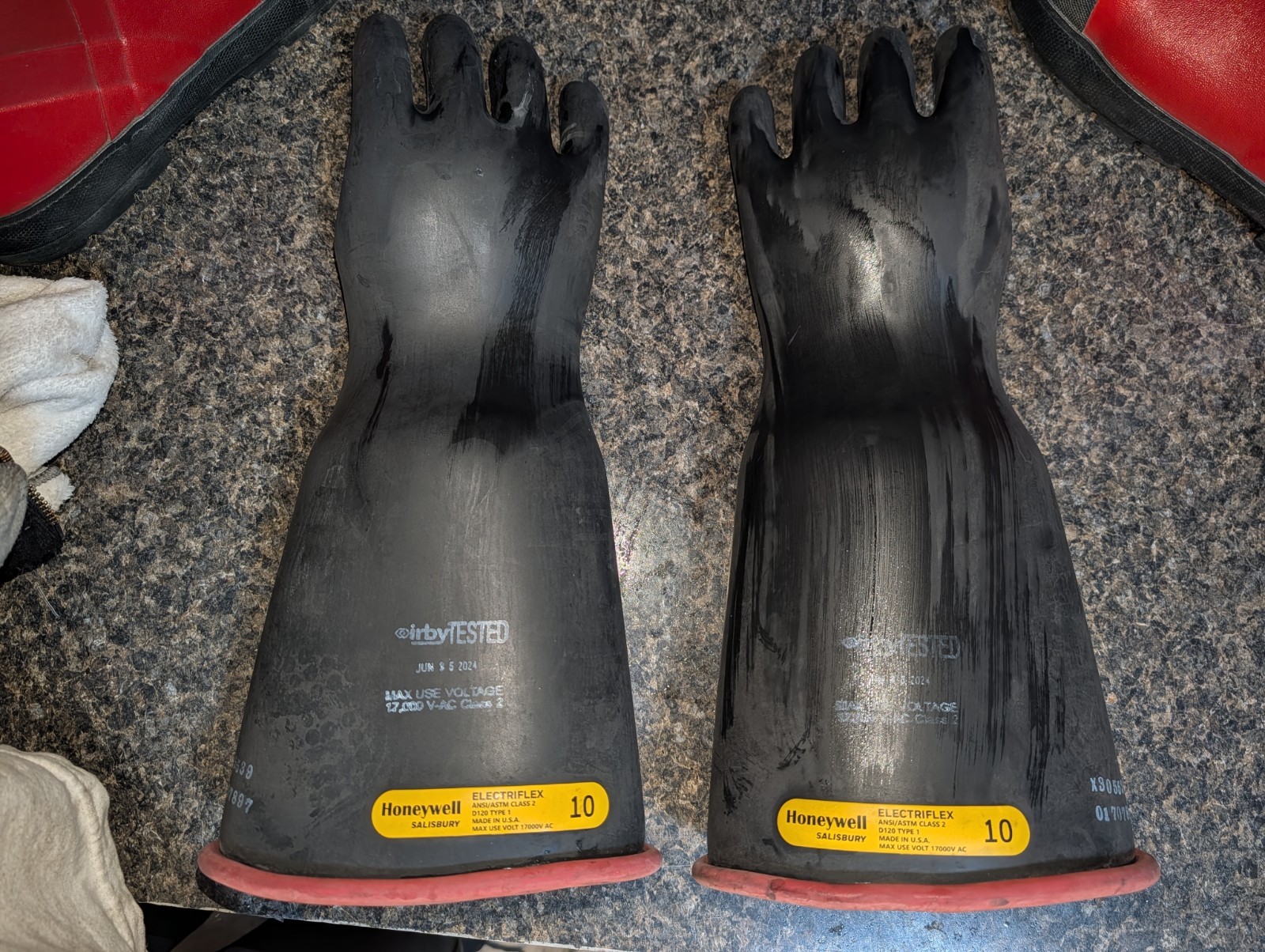 Salisbury by Honeywell Class 0 Size XL Rubber Gloves W/ Case  & Honeywell Boots 