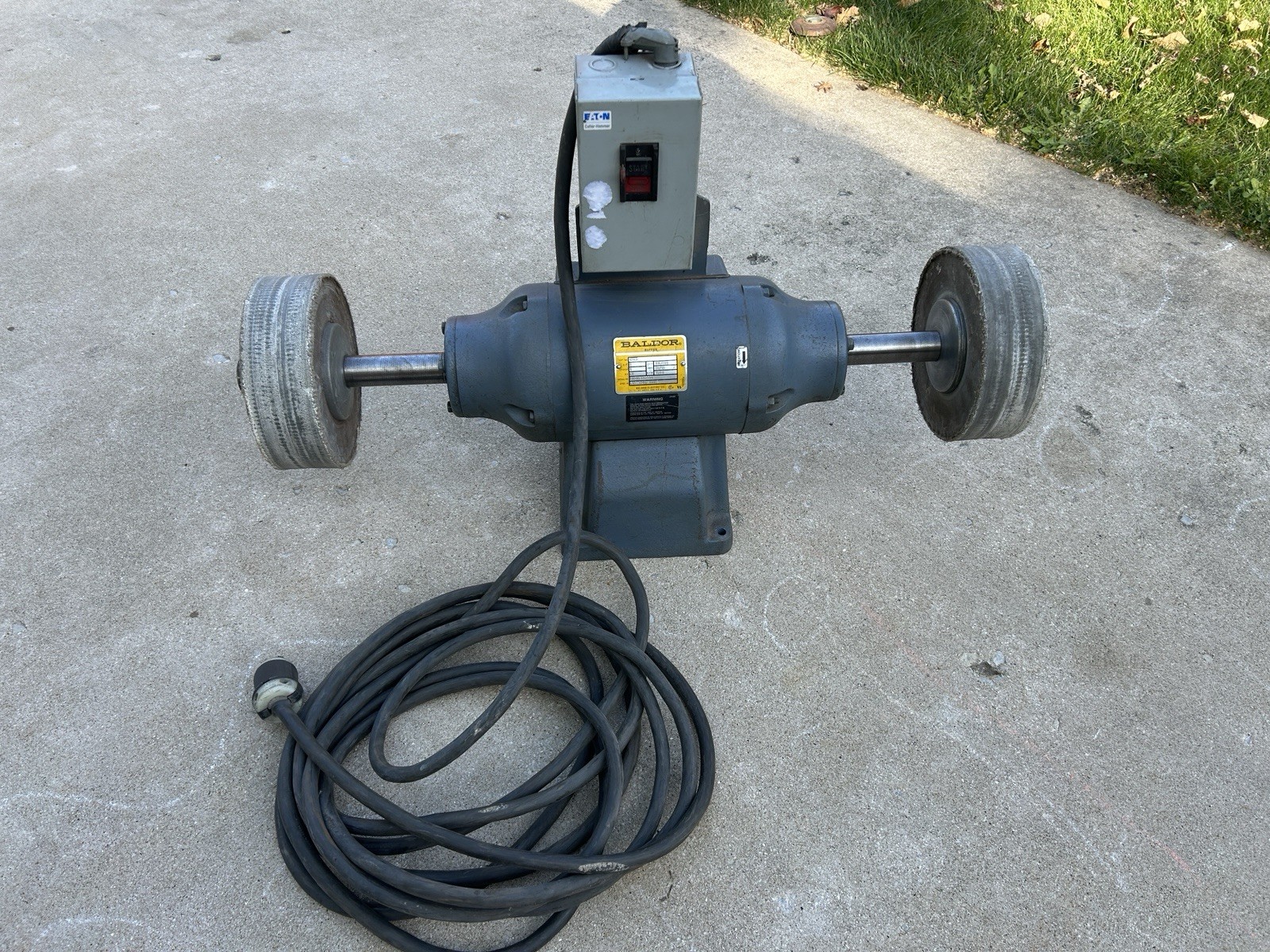 Baldor Model 1250 Heavy-Duty Industrial Buffer – 2 HP – 1800 RPM