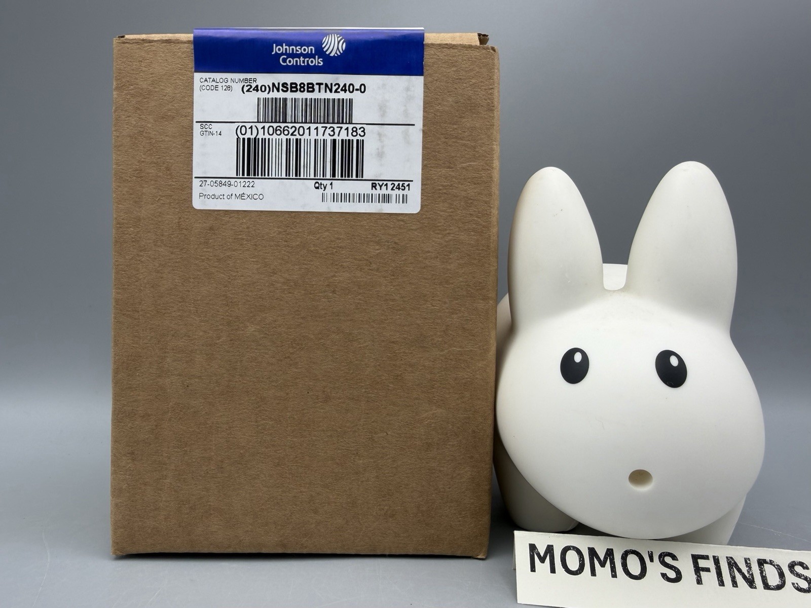 New Sealed JOHNSON CONTROLS NSB8BHN240-0 Temp Thermostat Humidity Sensor Display