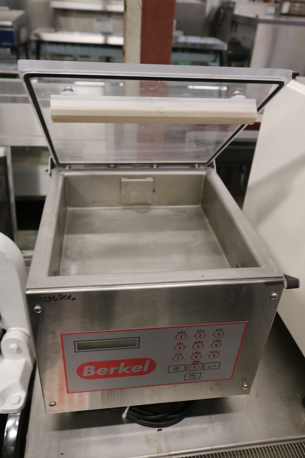 Berkel 250-STD Commercial Tabletop Chamber Vacuum Packaging Sealer 120V Used