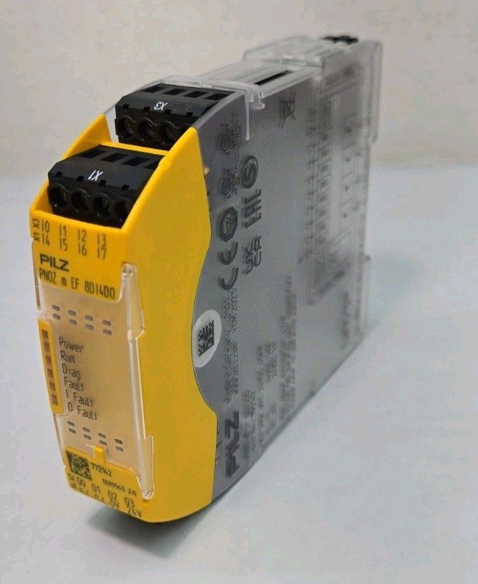 Pilz 772142 PNOZ m EF 8DI4DO Controller Expansion IO Module 8 Input, 4 Output
