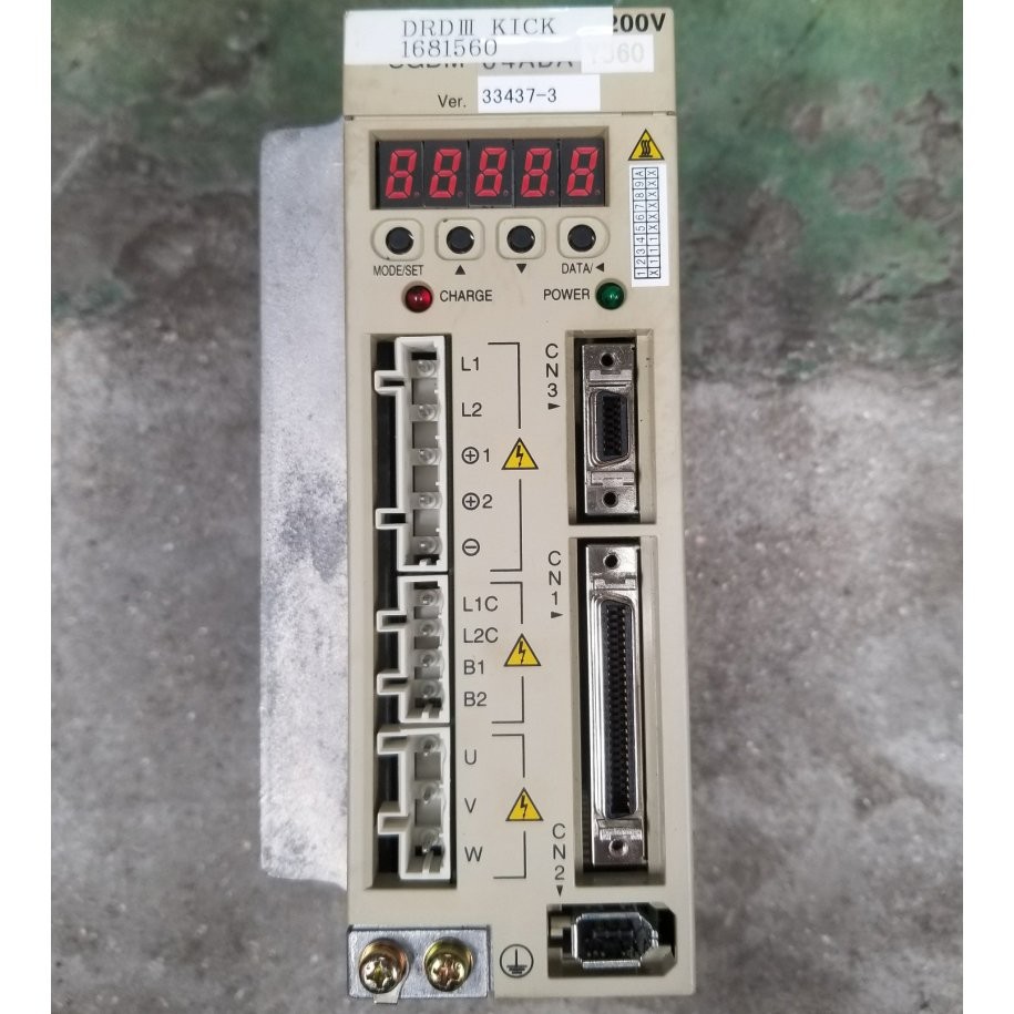 1pc used Yaskawa servo drive SGDM-04ADAY360 