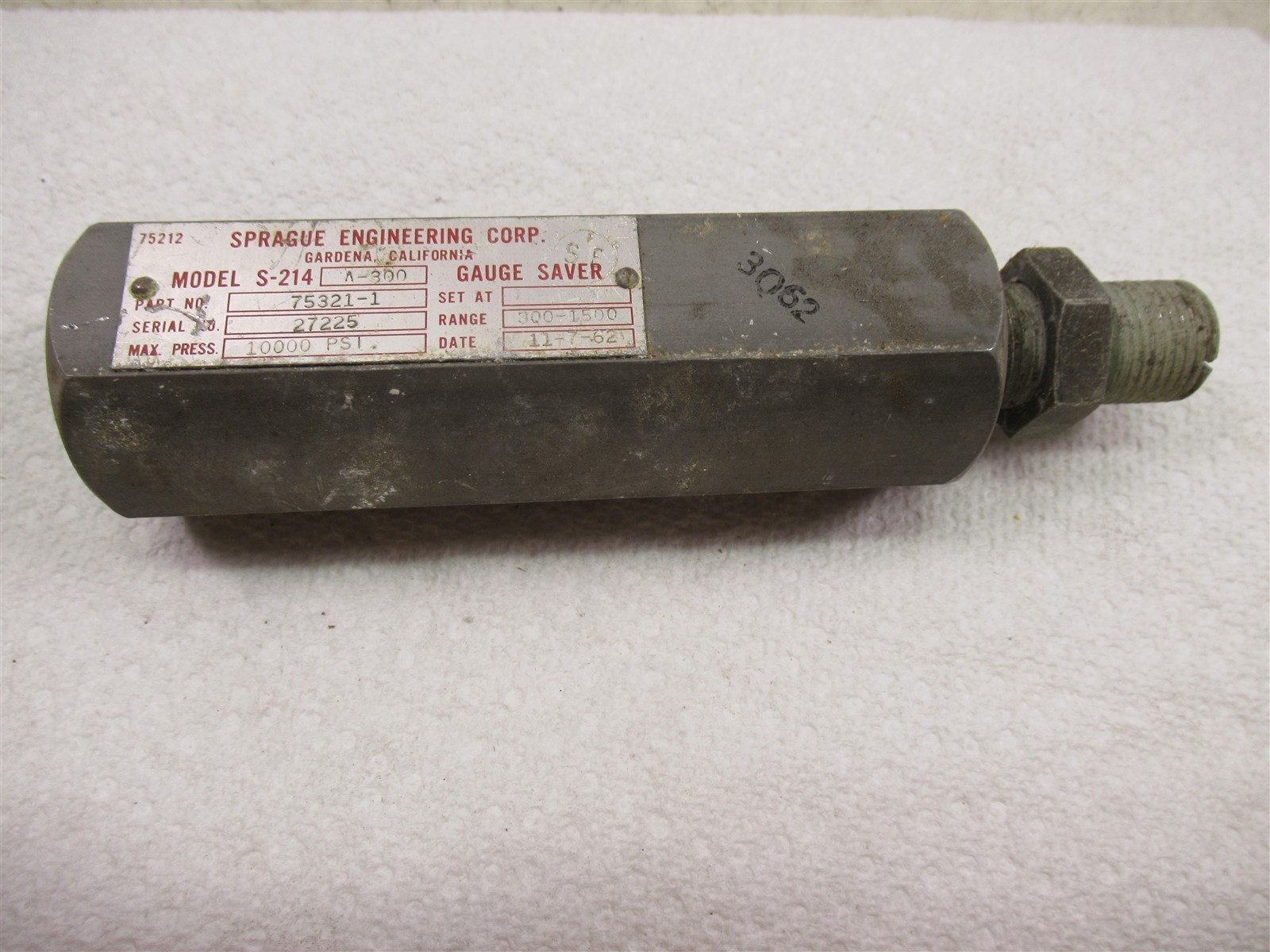 Sprague Engineering S-214 A-300 Gauge Saver 10,000 PSI Aerospace Vintage