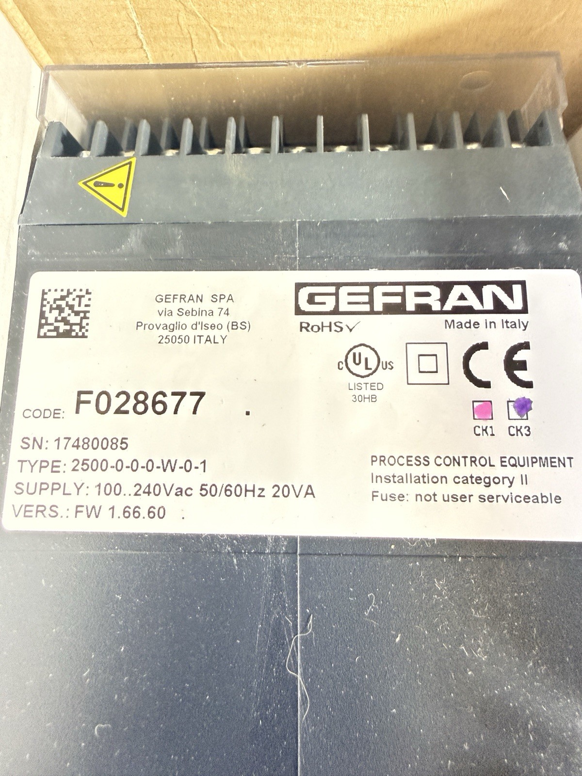 Gefran 2500-0-0-0-W-0-1 Process Contoller Gefran 2500-0-0-0-W-0-1 Process Contoller