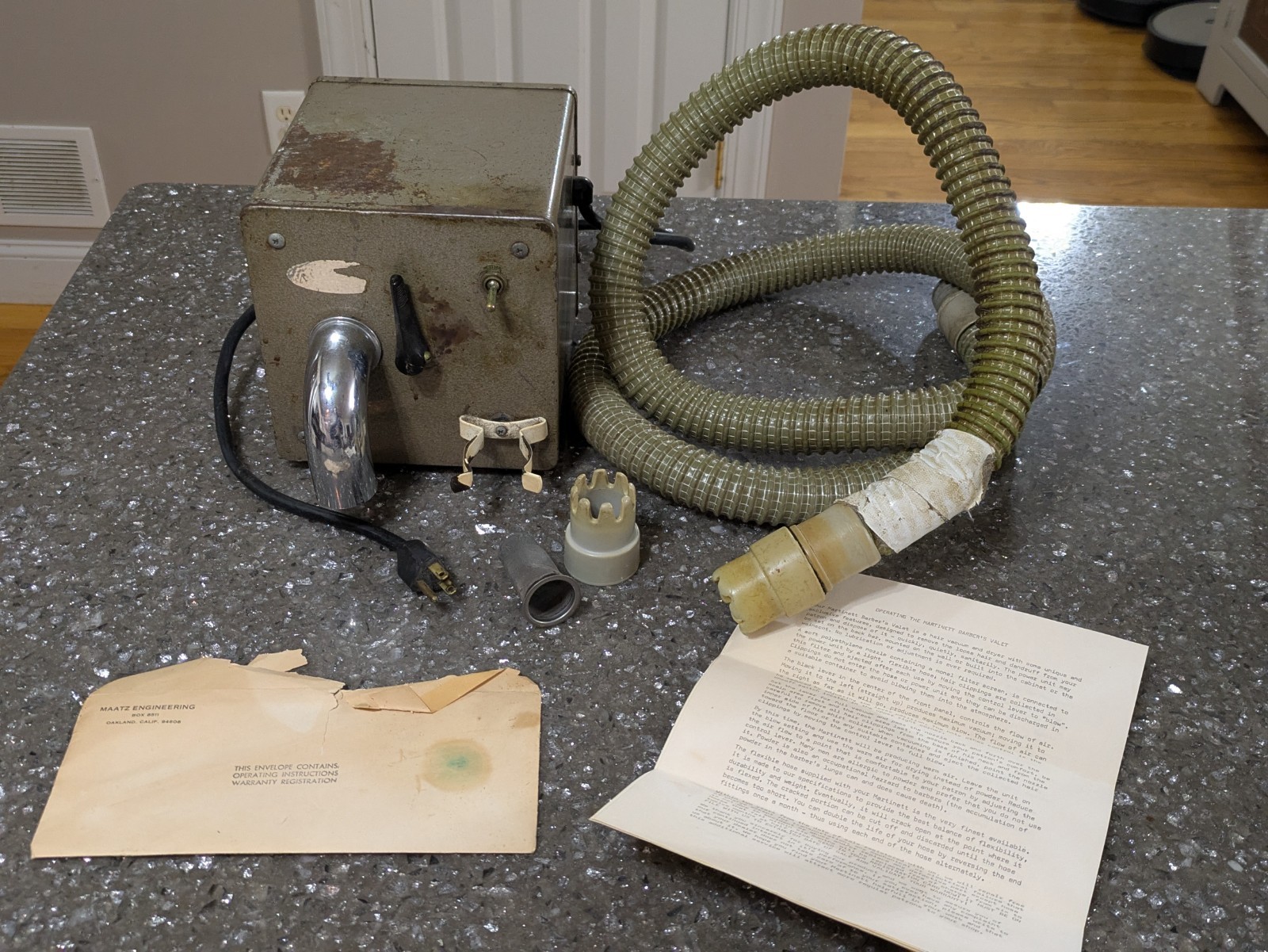 Vintage Maatz Engineering Martinett Model A Barber's Hair Vacuum & Dryer