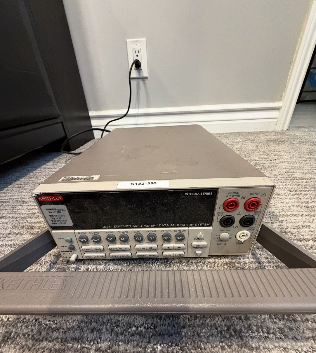 Keithley 2701 Ethernet-Based 6 1/2 Digit Digital Multimeter w/ 7708 Thermocouple