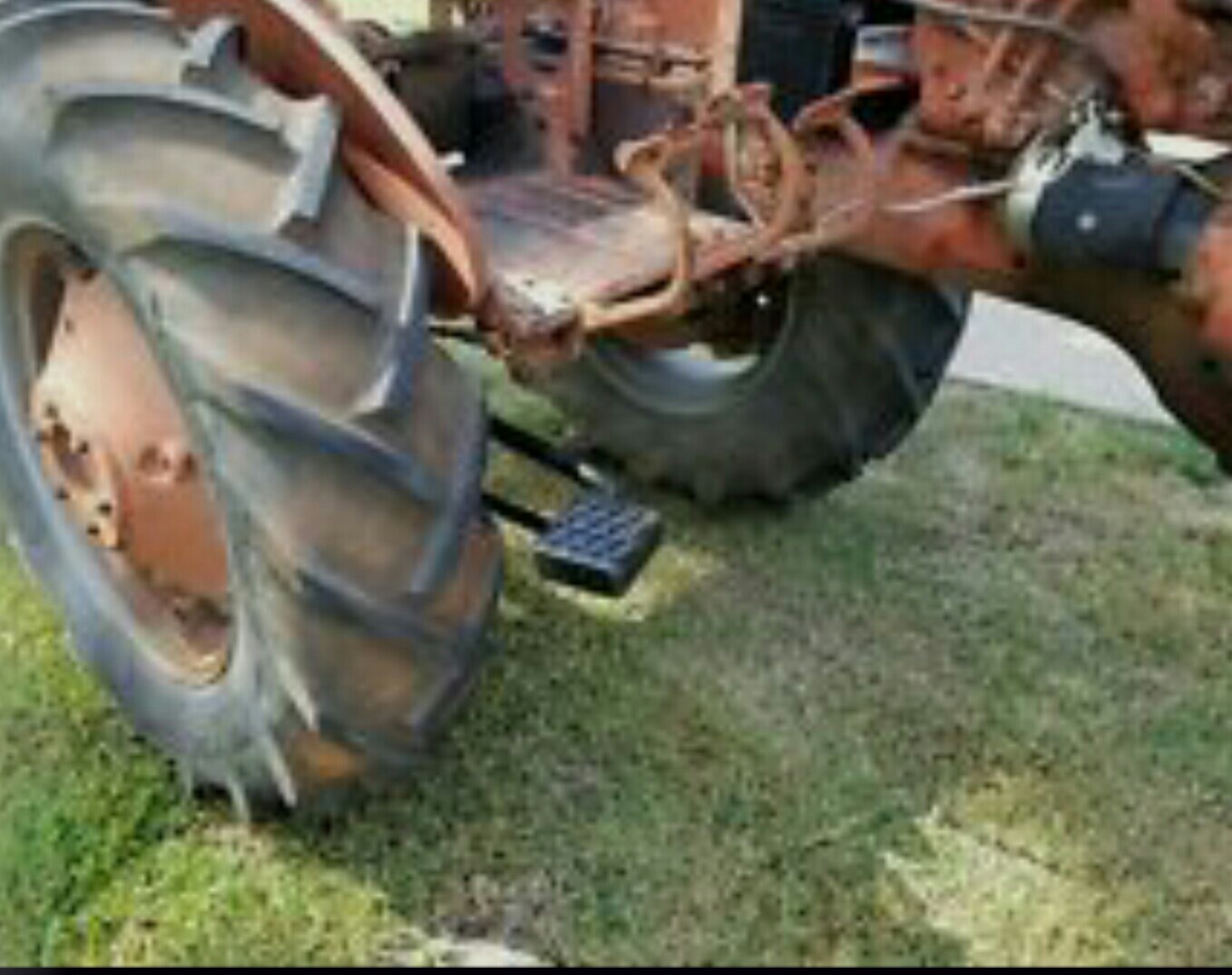 Farmall International B, BN, 140,  A and Super A Step