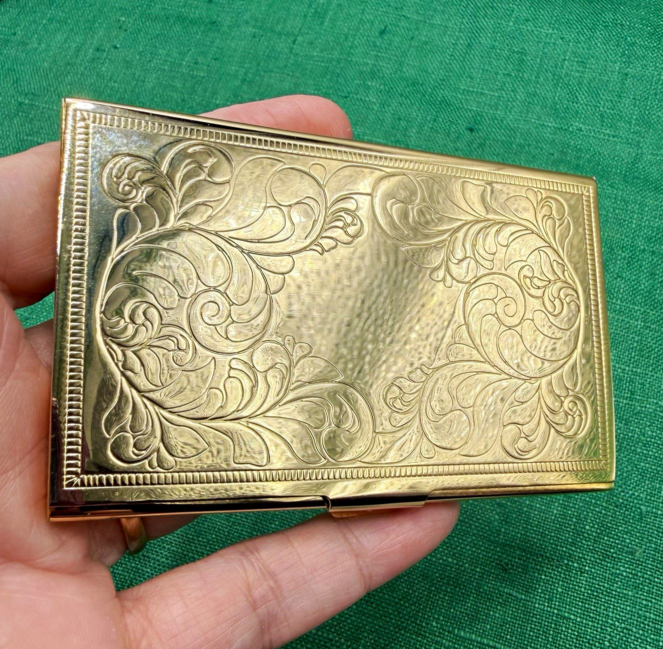 Vintage Debbie J Palmer Gold Scroll Business Card Holder Case Velvet Liner Vtg Vintage Debbie J Palmer Gold Scroll Business Card Holder Case Velvet Liner Vtg