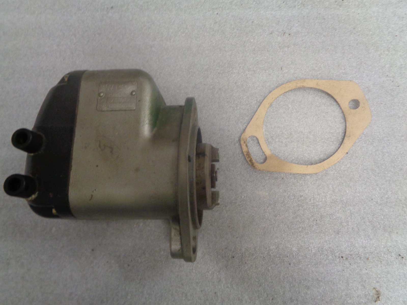 JOHN DEERE A-B-H-G. ORIGINAL WICO X MAGNETO. SHORT LUG. ( hot ).