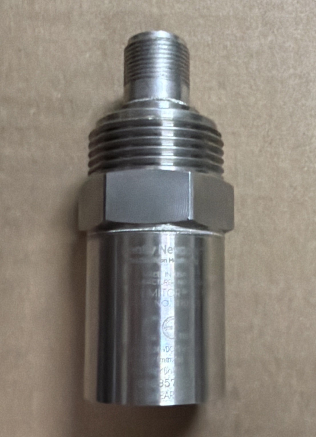 Bently Nevada 190501-00-00-00 Velomitor CT Velocity Transducer New Open Box Bently Nevada 190501-00-00-00 Velomitor CT Velocity Transducer New Open Box