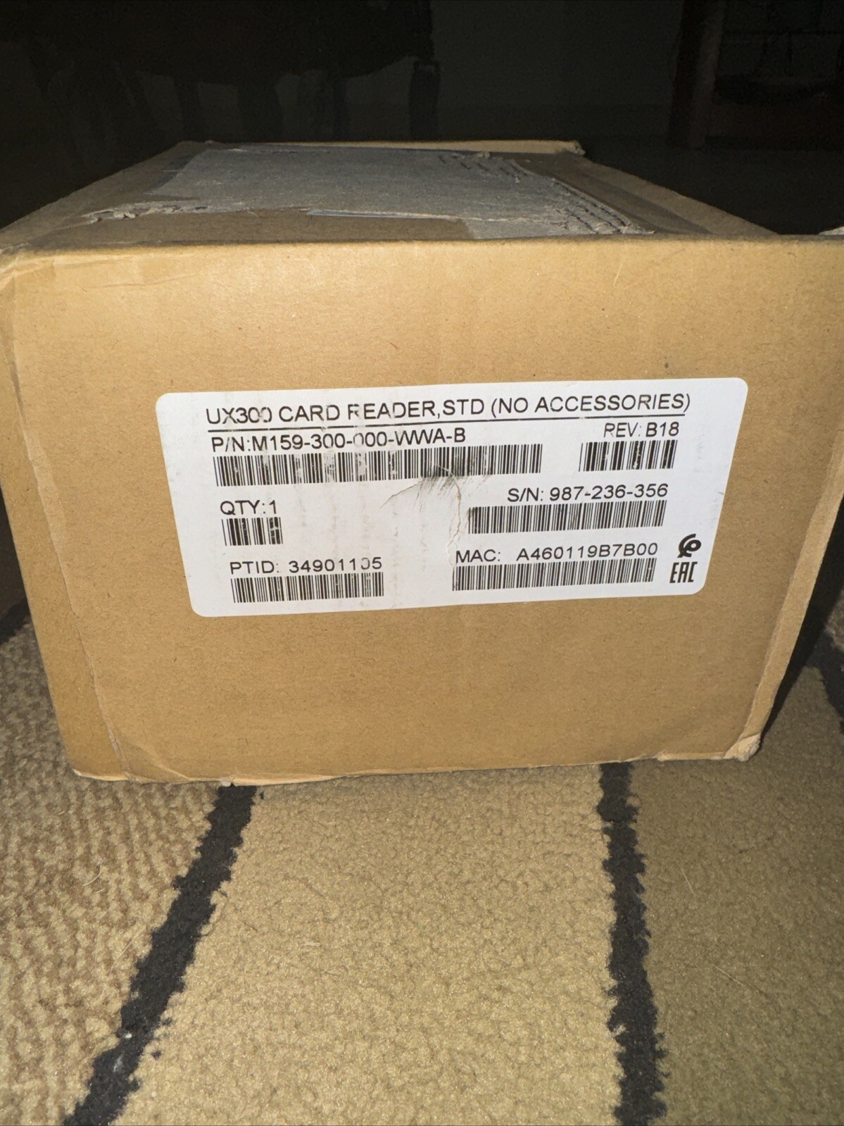NEW Verifone UX300 EMV Card Reader P/N M159-300-000-WWA-B ***( NOT Gilbarco )***