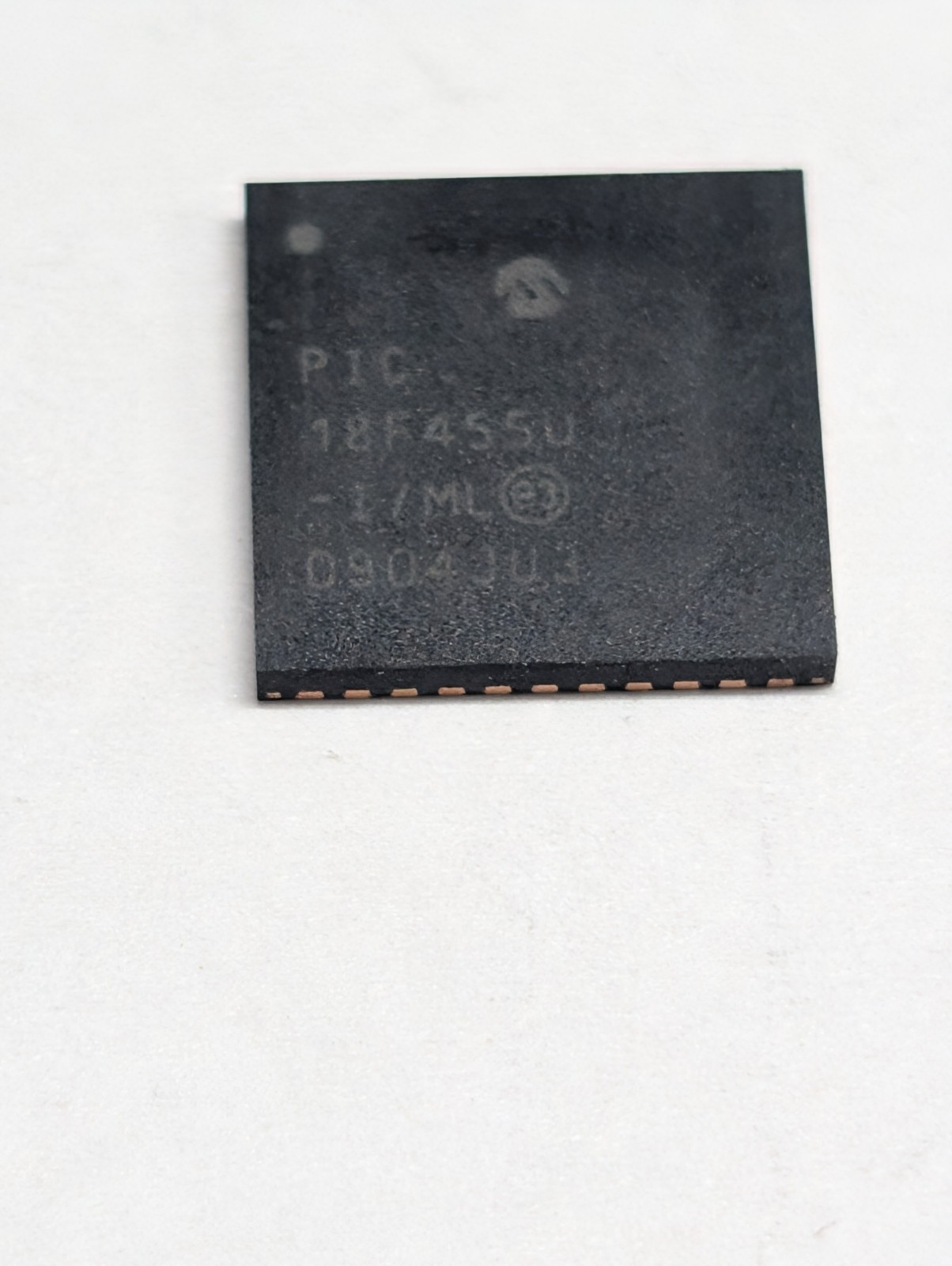Lot of 56 Microchip PIC18F4550-I/ML MCU ICs USB 2.0 44-QFN - Untested in ESD Bag
