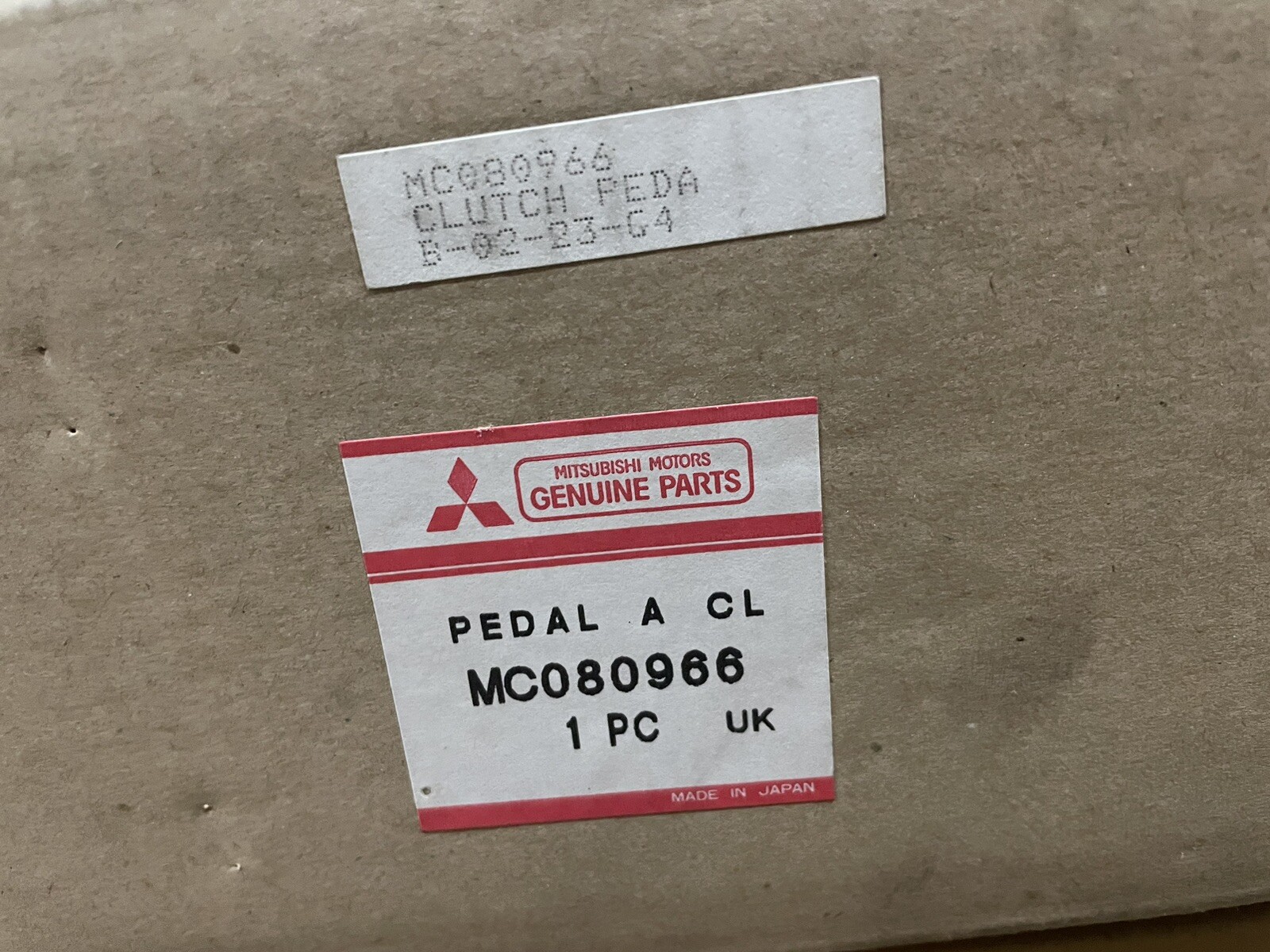 New Mitsubishi-Fuso CLUTCH PEDAL ASSY MC080966 New Mitsubishi-Fuso CLUTCH PEDAL ASSY MC080966