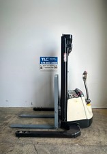 2018 Crown SX 3000-40 - Walk-Behind Forklift Walkie Stacker - Pallet -  557 Hrs picture