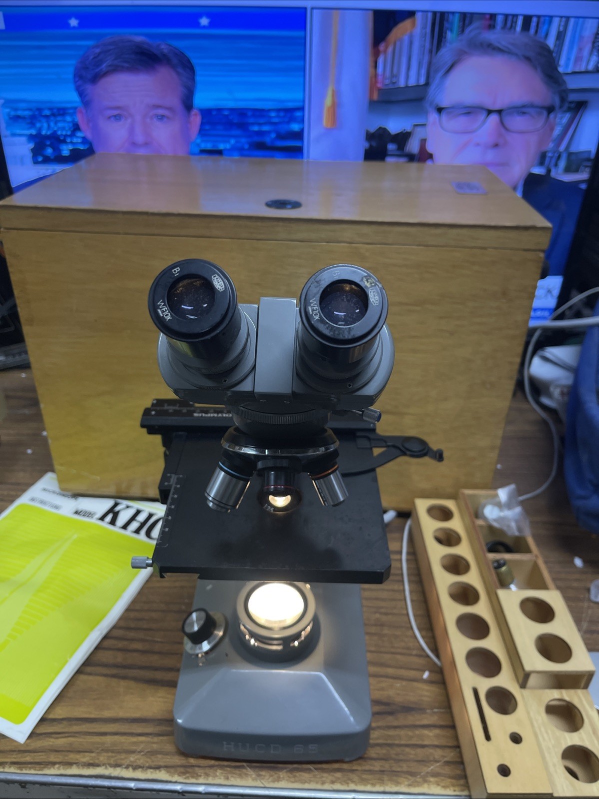 Vintage Olympus KHC Microscope & 5 Objectives – Working Light – Japan + Extras Vintage Olympus KHC Microscope & 5 Objectives – Working Light – Japan + Extras