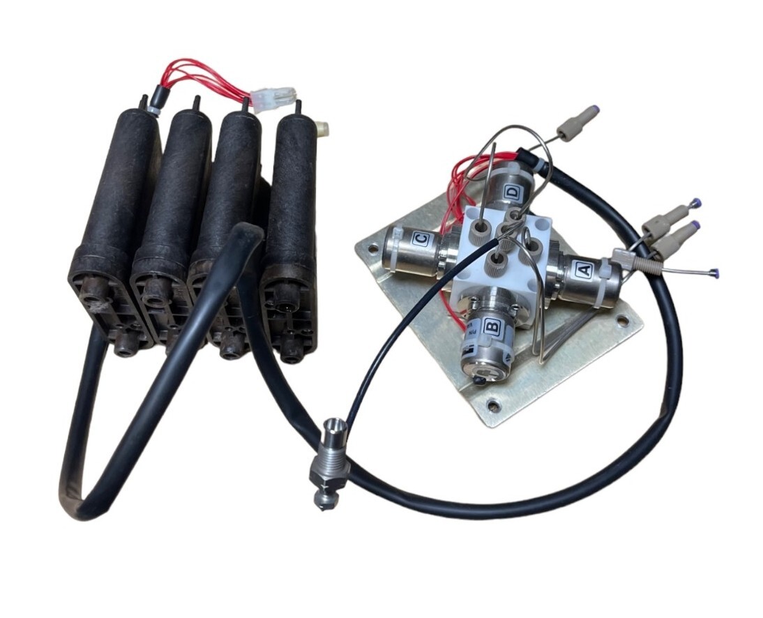 Parker 018-0186-900 Miniature Valve W/ Waters Degasser Vacuum Chamber π₯ Parker 018-0186-900 Miniature Valve W/ Waters Degasser Vacuum Chamber π₯
