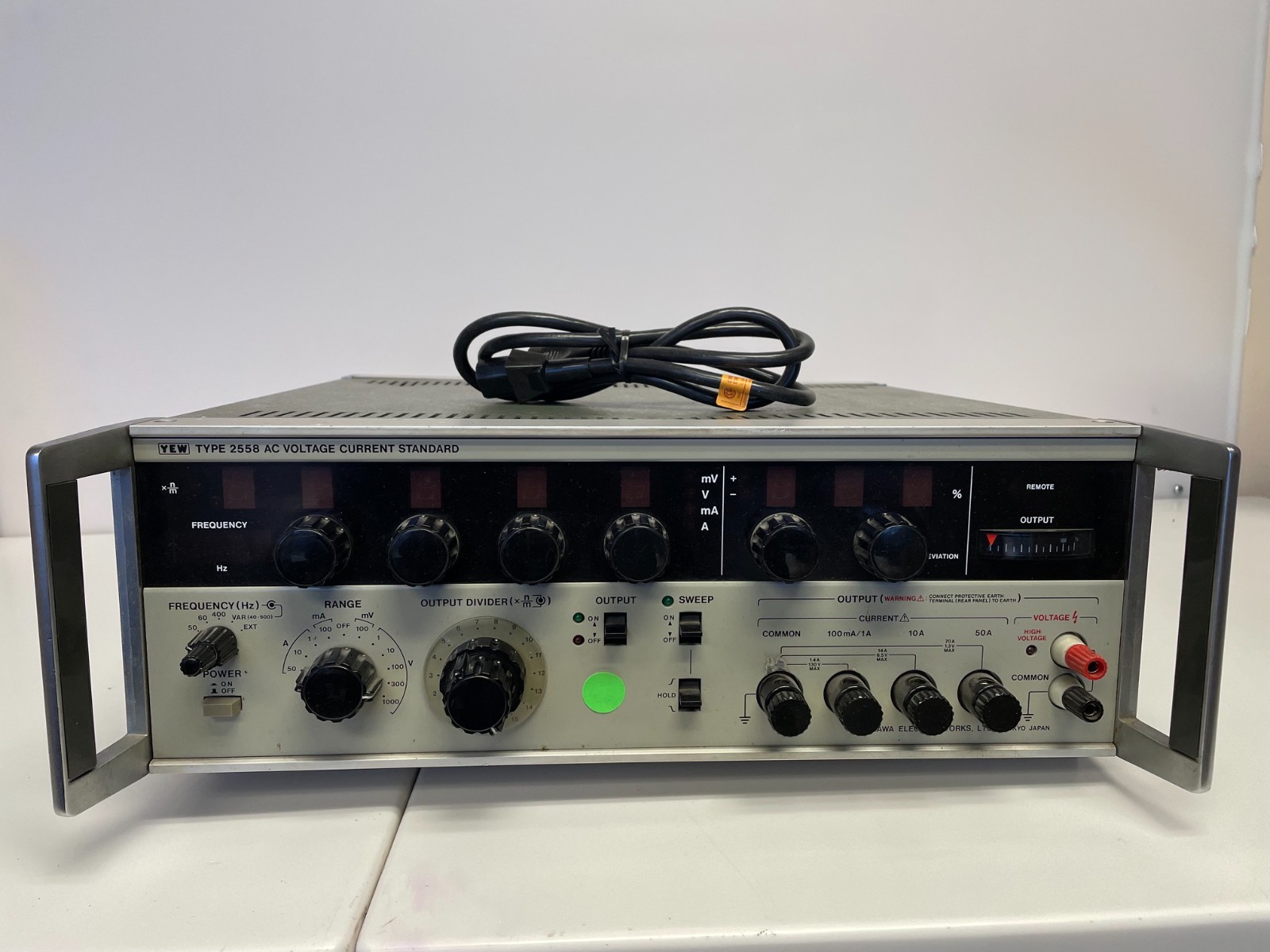Yokogawa 2558 AC Voltage Current Standard Yokogawa 2558 AC Voltage Current Standard
