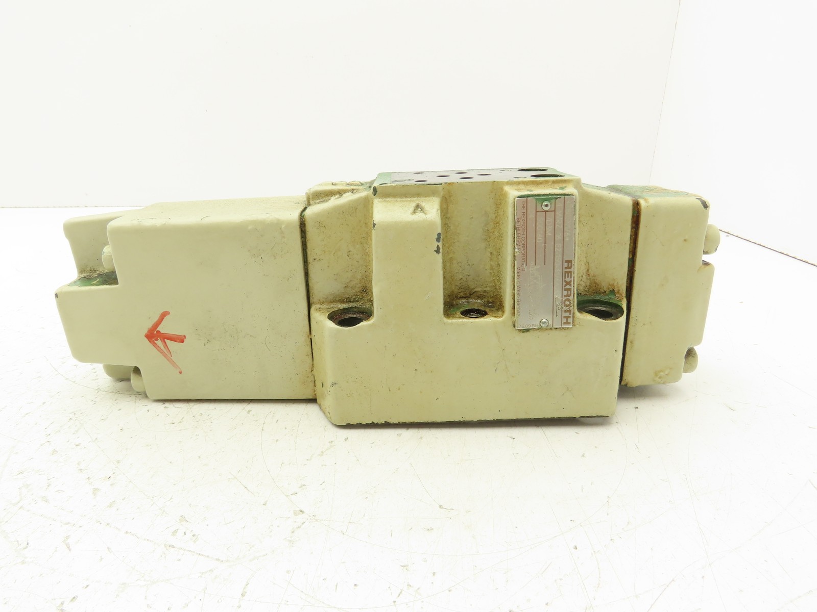 Rexroth 4WRZ 16 E2-150-31/6A24N9ETZ4/D3M Proportional Directional Valve