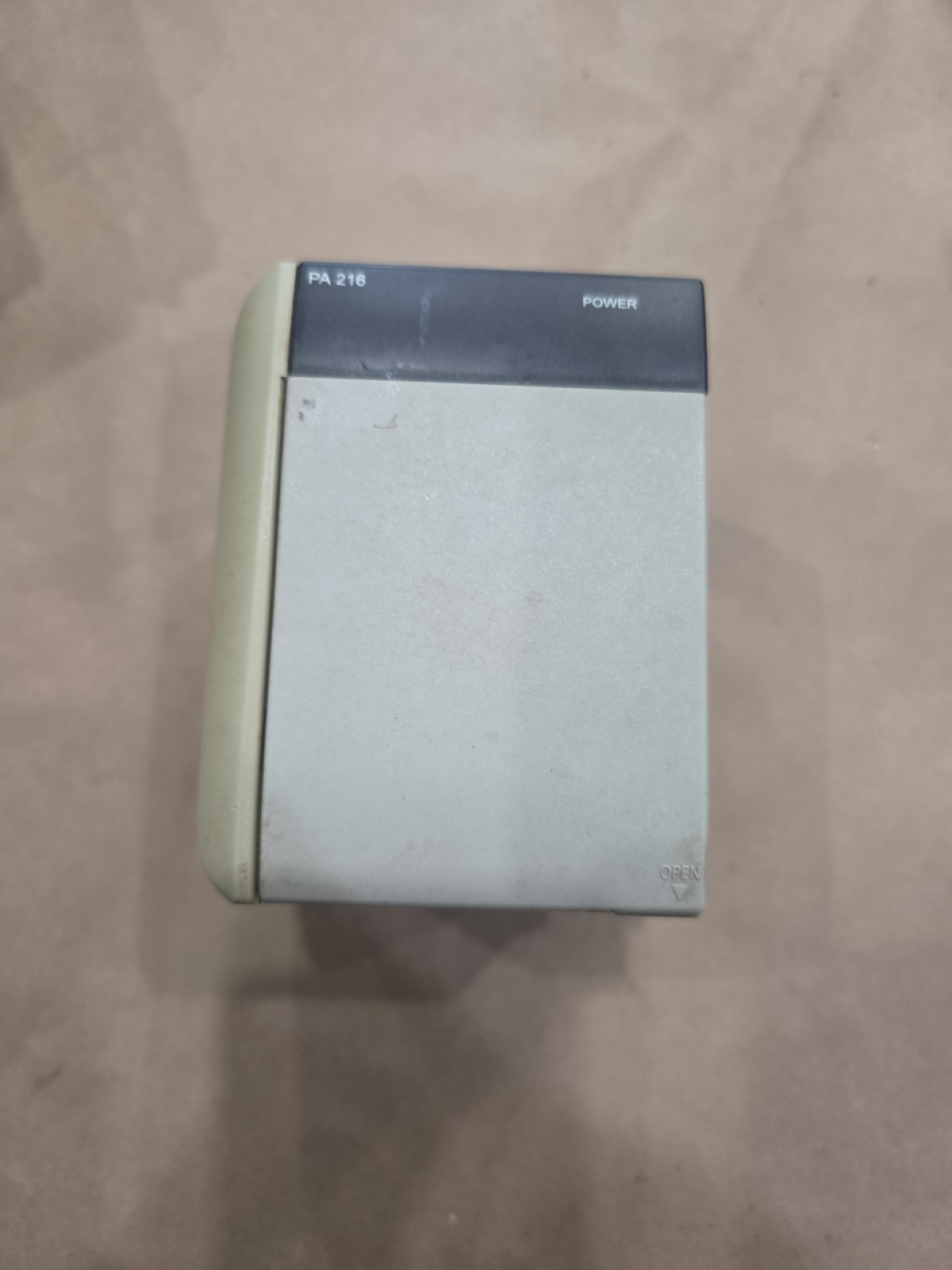 OMRON CQM1-PA216 Plc Module