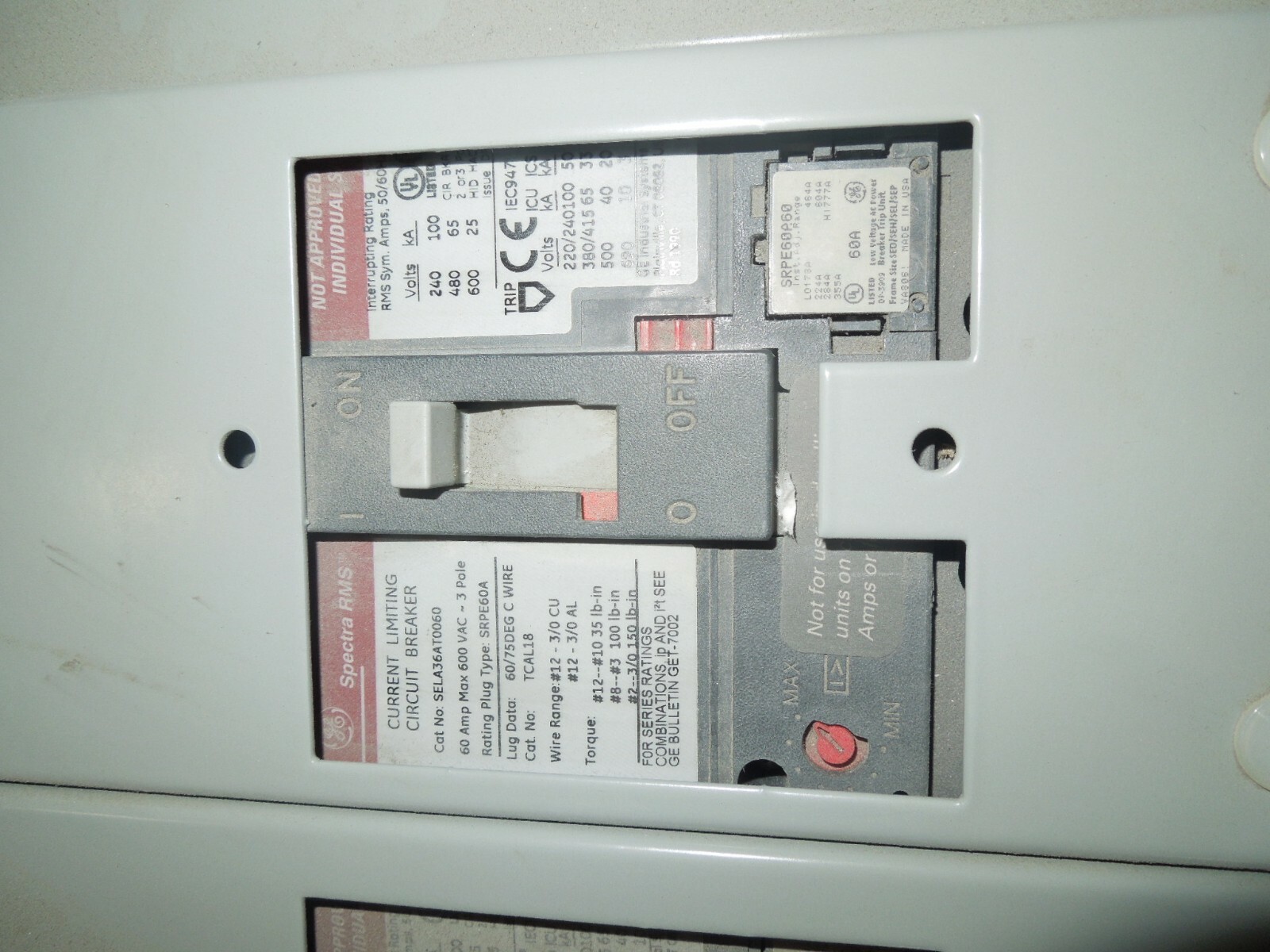 GE Spectra Circuit Breaker SELA36AT0060 60A 3P 600V Frame 60 Amp Rating Plug GE Spectra Circuit Breaker SELA36AT0060 60A 3P 600V Frame 60 Amp Rating Plug