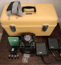 Fujikura FSM-17S Optical Fiber ARC Fusion Splicer w/ Case Strap & Cleaver CT-30 picture