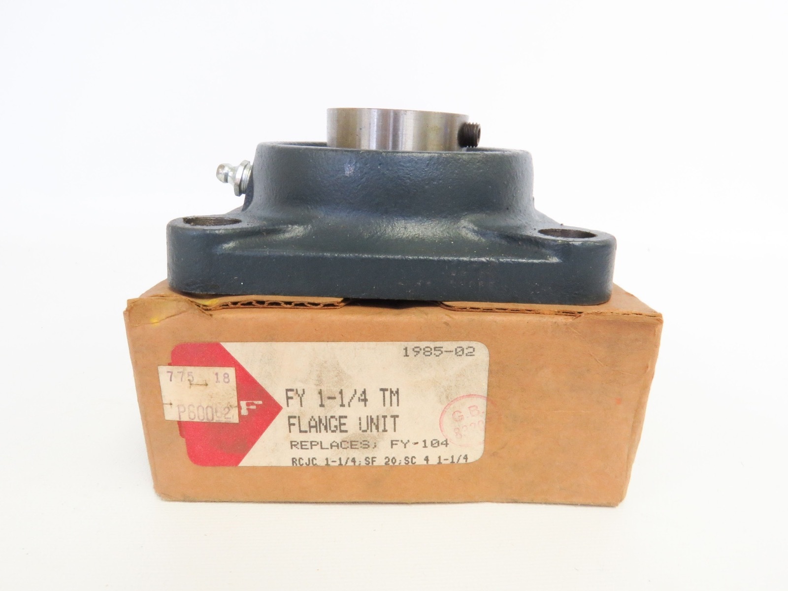 New SKF YAR-207-104 FY 1-1/4” TM Flange Unit Replaces FY-104 1985-02 